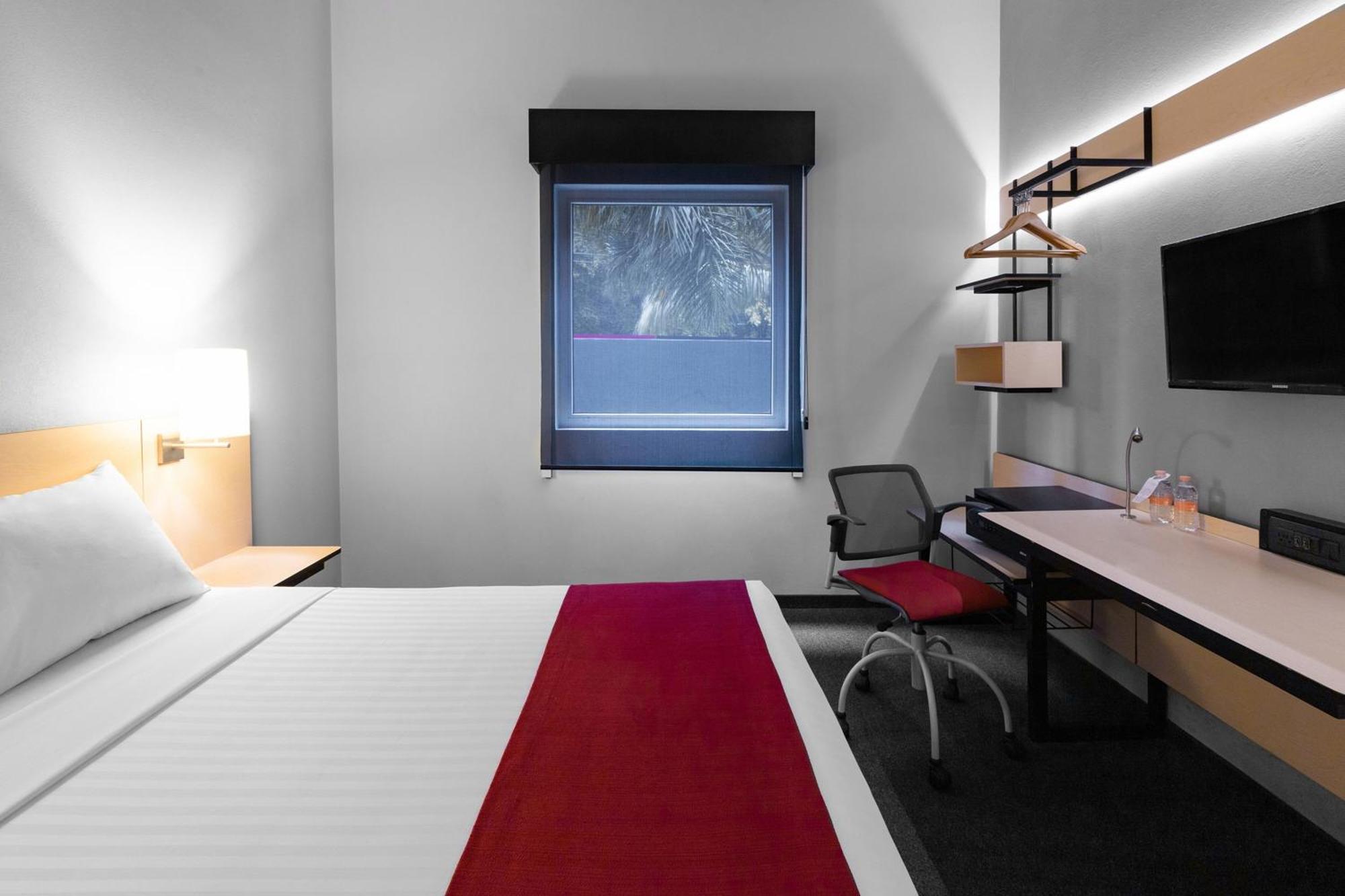 City Express Plus By Marriott Guadalajara Expo Zapopan Esterno foto