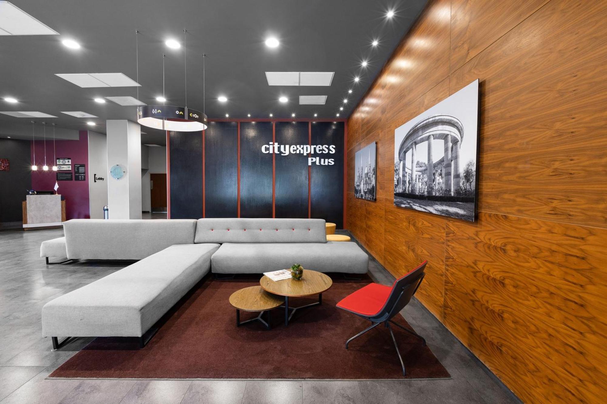 City Express Plus By Marriott Guadalajara Expo Zapopan Esterno foto